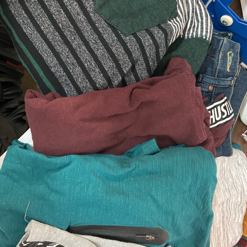 Bundle clothing lee pants and 2 hustle shirt hoodies 2 distortions shirt hoodie